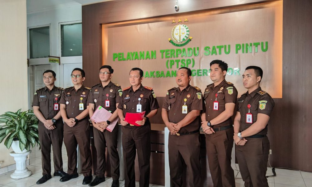 Kejari Alor Tetapkan 5 Tersangka Baru dalam Perkara Korupsi DAK Dinas Pendidikan Kejari Alor Tetapkan 5 Tersangka Baru dalam Perkara Korupsi DAK Dinas Pendidikan