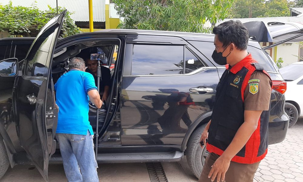 Korupsi PDAM Kupang, Jaksa Sita 6 Aset Tersangka Lape Rihi; Ada 2 Mobil, 3 Motor dan 1 Sertifikat Tanah