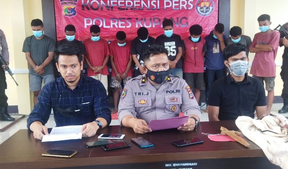 10 Pemuda Alor jadi Tersangka di Polres Kupang, Terkait Kasus Pengeroyokan di Kotabes-Amarasi 10 Pemuda Alor jadi Tersangka di Polres Kupang, Terkait Kasus Pengeroyokan di Kotabes-Amarasi