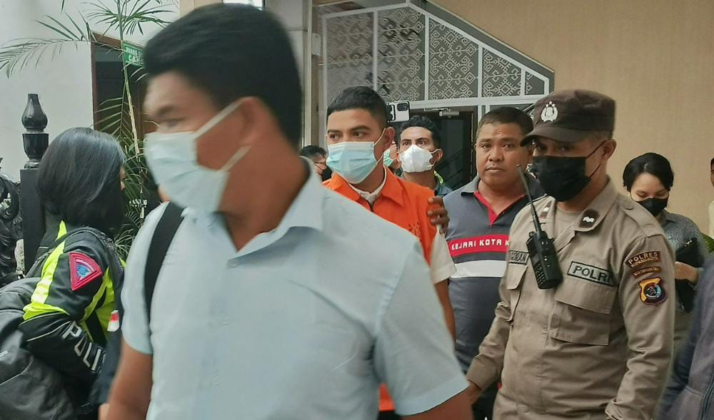 Minta Sidang Randy Badjideh Ditunda karena Belum Siapkan Tuntutan, Hakim Warning JPU Minta Sidang Randy Badjideh Ditunda karena Belum Siapkan Tuntutan, Hakim Warning JPU