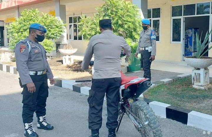 Tanpa Plat Nomor dan Spion, Motor Anggota Polda NTT Diamankan Provost Tanpa Plat Nomor dan Spion, Motor Anggota Polda NTT Diamankan Provost