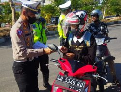 Tertib Berkendara di Kupang, Pemotor Dapat Voucher BBM dari Polantas