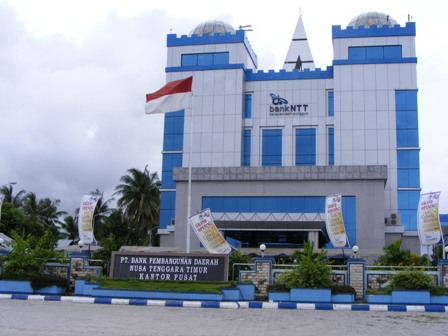 Menuju Bank Devisa, Bank NTT Terus Berinovasi, Tumbuh Bersama Masyarakat Menuju Bank Devisa, Bank NTT Terus Berinovasi, Tumbuh Bersama Masyarakat