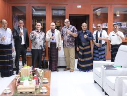 Gubernur VBL Dukung Gerakan Bagi-bagi Buku dan Program Marketplace untuk UMKM Lokal di NTT