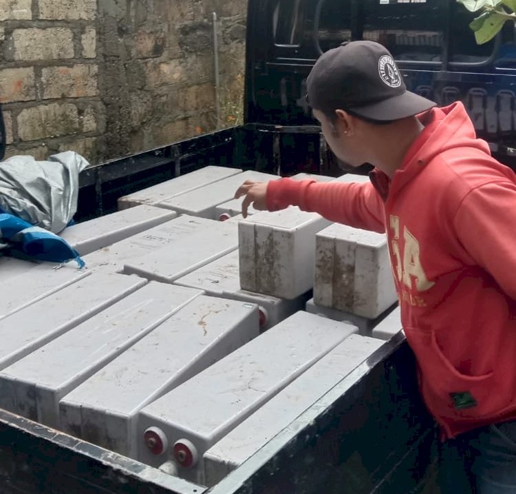 Polisi Ringkus 5 Pencuri Bateri Tower Telkomsel di Kupang, Barang Bukti 24 Bateri dan 2 Mobil