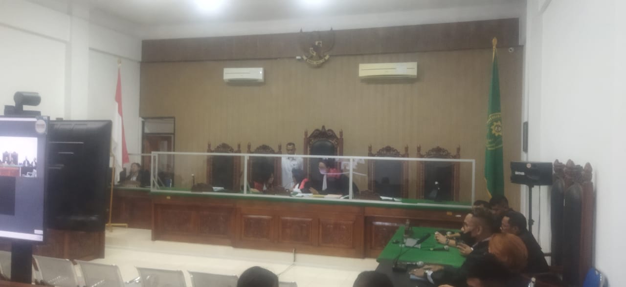 Mantan Dirut PDAM Kabupaten Kupang Divonis 4,6 Tahun, Tris dan Anik 4 Tahun Mantan Dirut PDAM Kabupaten Kupang Divonis 4,6 Tahun, Tris dan Anik 4 Tahun