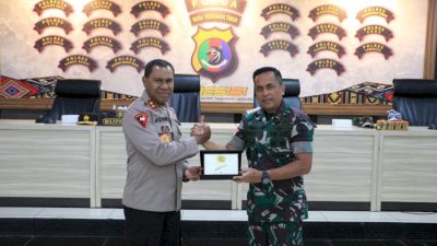Perkuat Sinergitas TNI-Polri, Kapolda NTT Sambut Hangat Silaturahmi Dandrem 161 WS Kupang
