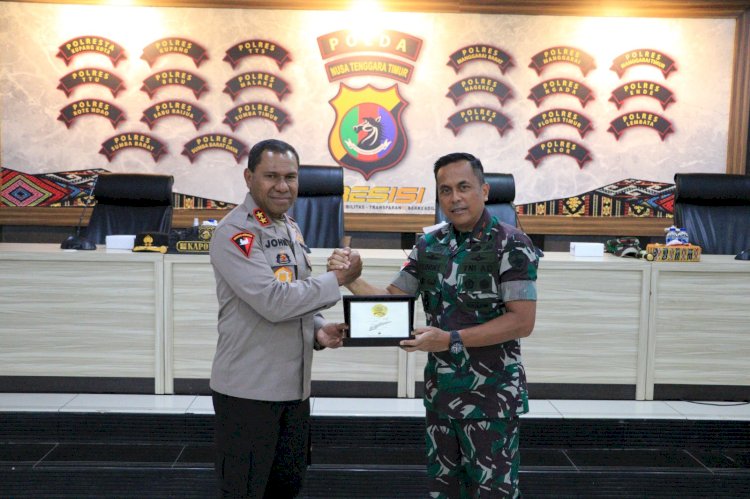 Perkuat Sinergitas TNI-Polri, Kapolda NTT Sambut Hangat Silaturahmi Dandrem 161 WS Kupang