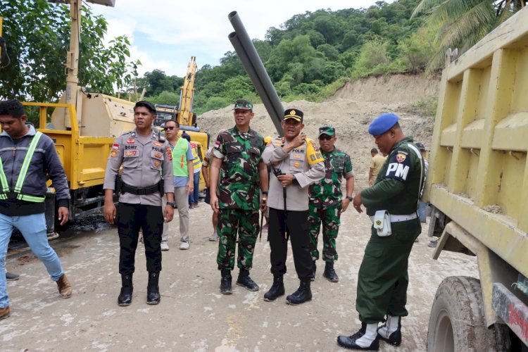 Danrem Pantau RTLH Bantuan Pangdam di Oebelo hingga Longsor Takari