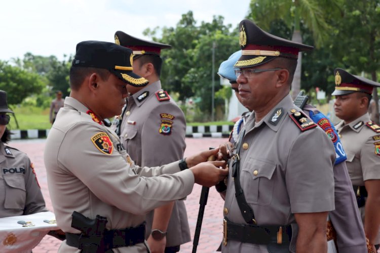 Putra Alor Kompol Yulianus Lau Resmi Jabat Wakapolres Kupang Putra Alor Kompol Yulianus Lau Resmi Jabat Wakapolres Kupang