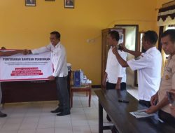 Tingkatkan Literasi dan Numerasi, Save the Children Serahkan Buku Bagi 20 SD di Malaka