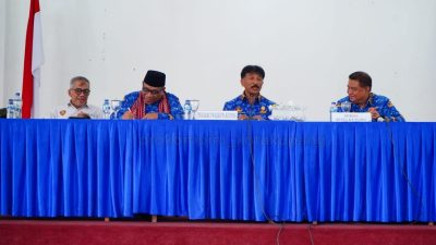 Gubernur VBL Apresiasi Gerakan Massal Bersihkan Lingkungan yang Digagas Pemkot Kupang Saat HPSN Gubernur VBL Apresiasi Gerakan Massal Bersihkan Lingkungan yang Digagas Pemkot Kupang Saat HPSN