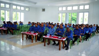 Gubernur VBL Apresiasi Gerakan Massal Bersihkan Lingkungan yang Digagas Pemkot Kupang Saat HPSN Gubernur VBL Apresiasi Gerakan Massal Bersihkan Lingkungan yang Digagas Pemkot Kupang Saat HPSN