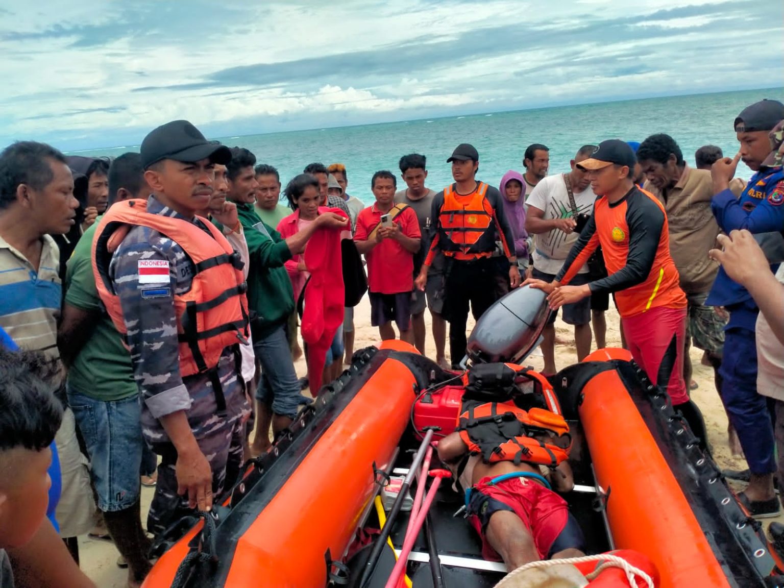 Korban Tenggelam di Perairan Sumba Timur Ditemukan Meninggal Dunia, Posal Waingapu Ikut Operasi SAR