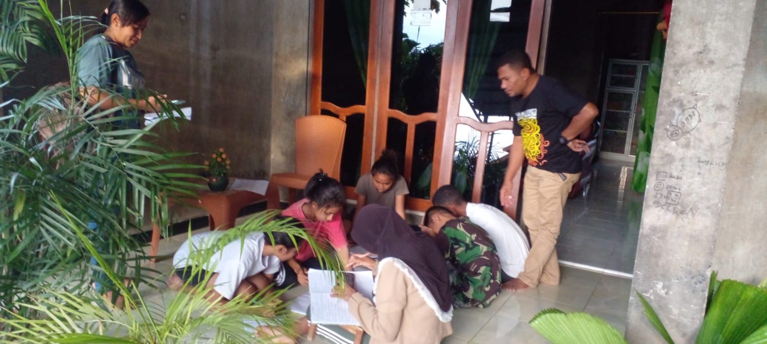 Program Zona Belajar, Cara Cerdas Kepsek SMPN 6 Kupang Bentuk Perilaku Belajar Anak Pasca Pulang Sekolah Program Zona Belajar, Cara Cerdas Kepsek SMPN 6 Kupang Bentuk Perilaku Belajar Anak Pasca Pulang Sekolah