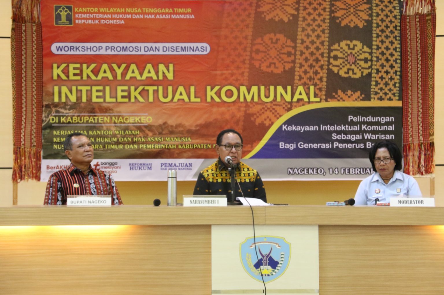 Wagub NTT Imbau Pemda Nagekeo Segera Daftarkan Kekayaan Intelektual Komunal yang Dimiliki ke Kemenkumham Wagub NTT Imbau Pemda Nagekeo Segera Daftarkan Kekayaan Intelektual Komunal yang Dimiliki ke Kemenkumham