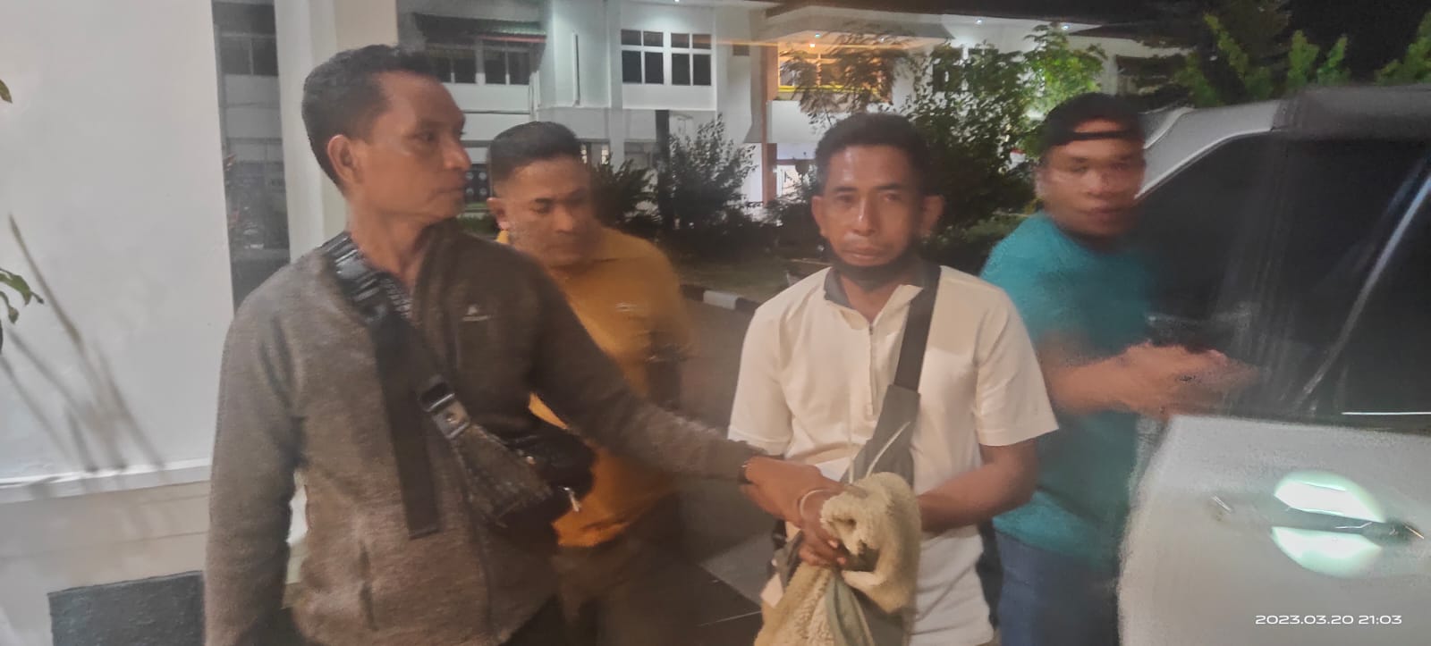Tim Tabur Kejati NTT Tangkap DPO Korupsi, Mantan Sekretaris UPK Kecamatan Semau Selatan