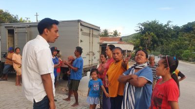 Peduli 45 KK Korban Longsor Takari, GAMKI NTT Salurkan Bantuan Sembako