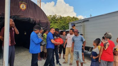 Peduli 45 KK Korban Longsor Takari, GAMKI NTT Salurkan Bantuan Sembako