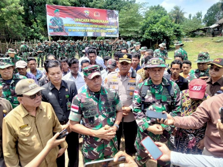 Bupati Kupang, Kapolres dan Kajari Sumbang Semen Ratusan Zak, Dukung Kegiatan Praja Raksaka Peduli Rakyat