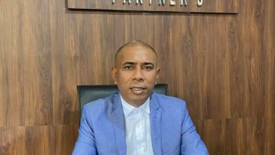 Bank Bukopin Disomasi Gegara Belum Ganti Spesimen Tanda Tangan Mantan Ketua STIKes Nusantara Rudizon Doko Patty