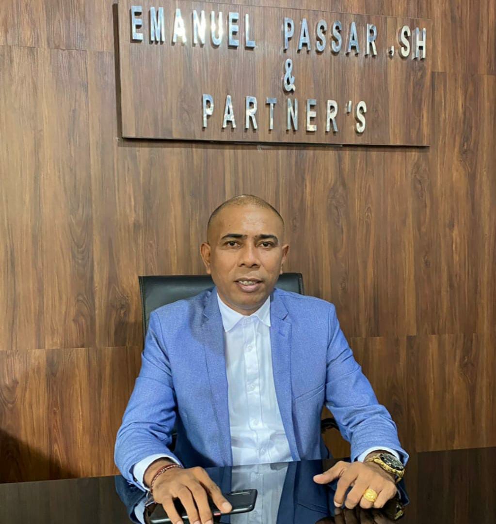 Bank Bukopin Disomasi Gegara Belum Ganti Spesimen Tanda Tangan Mantan Ketua STIKes Nusantara Rudizon Doko Patty