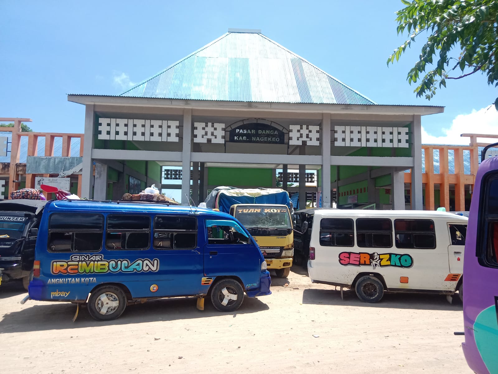 Dugaan Korupsi Pasar Danga Nagekeo, Kadis-Sekdis Koperindag dan Kontraktor jadi Tersangka, Bupati Diduga Terlibat Dugaan Korupsi Pasar Danga Nagekeo, Kadis-Sekdis Koperindag dan Kontraktor jadi Tersangka, Bupati Diduga Terlibat