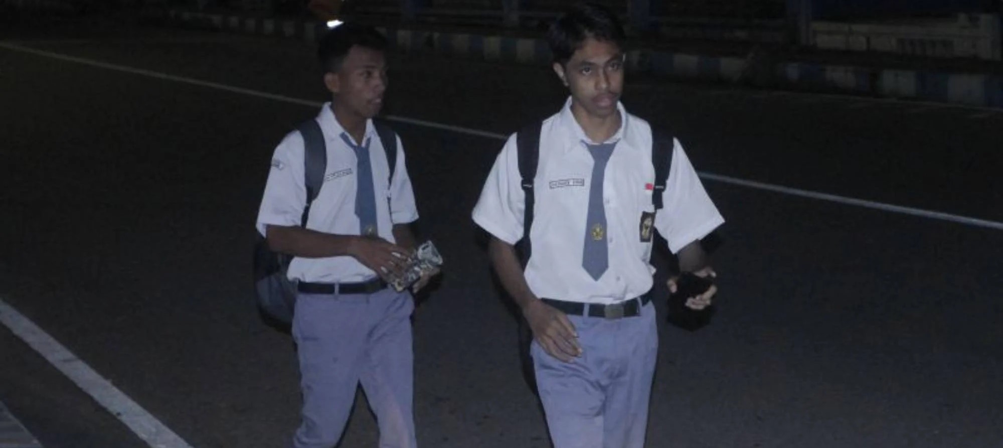 Harus Sekolah Jam 5 Pagi, Pelajar di Kupang Mengantuk