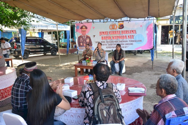 Gelar "Jumat Curhat" di Pasar Oebobo, Irwasda Polda NTT Ajak Masyarakat Ikut Jaga Kamtibmas Gelar "Jumat Curhat" di Pasar Oebobo, Irwasda Polda NTT Ajak Masyarakat Ikut Jaga Kamtibmas
