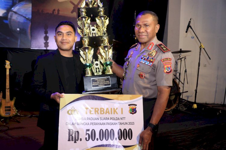 Lomba Paduan Suara Kapolda NTT, PS UKAW Juara 1, Raih Hadiah Rp50 Juta, PS Pola Tribuana Alor Juara II Lomba Paduan Suara Kapolda NTT, PS UKAW Juara 1, Raih Hadiah Rp50 Juta, PS Pola Tribuana Alor Juara II