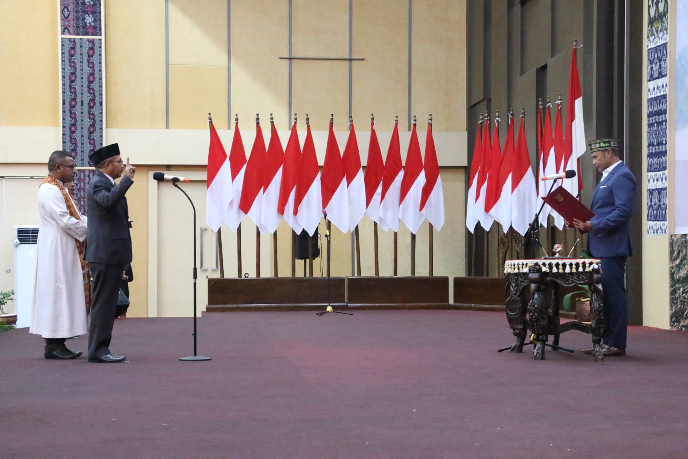 Puji Sekda NTT Kosmas Lana, Gubernur VBL: Beliau Orang Bagus, Sangat Senior, Punya Segudang Pengalaman