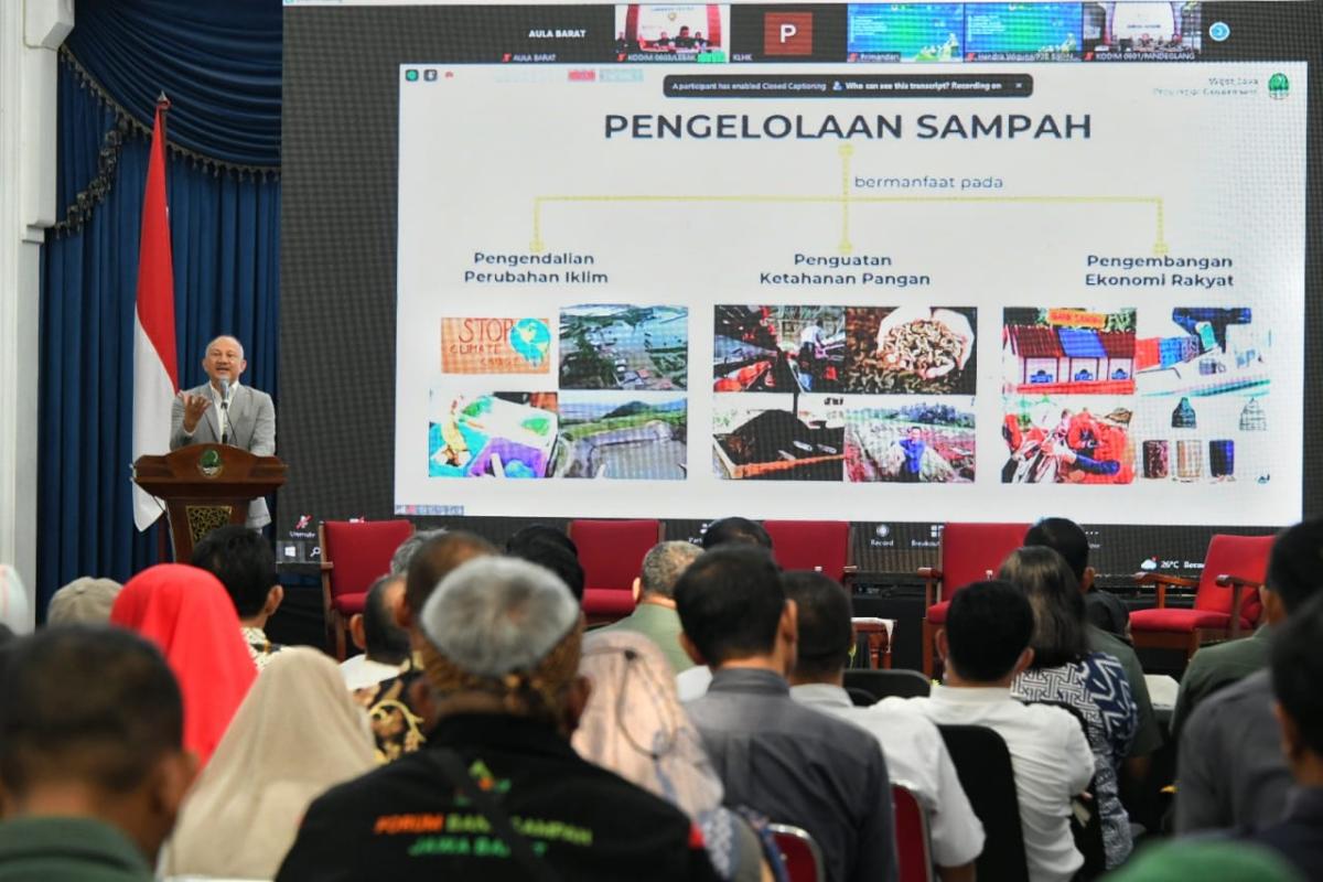 Sekda Setiawan: Sampah Bisa Dikelola untuk Pengembangan Ekonomi Rakyat Sekda Setiawan: Sampah Bisa Dikelola untuk Pengembangan Ekonomi Rakyat