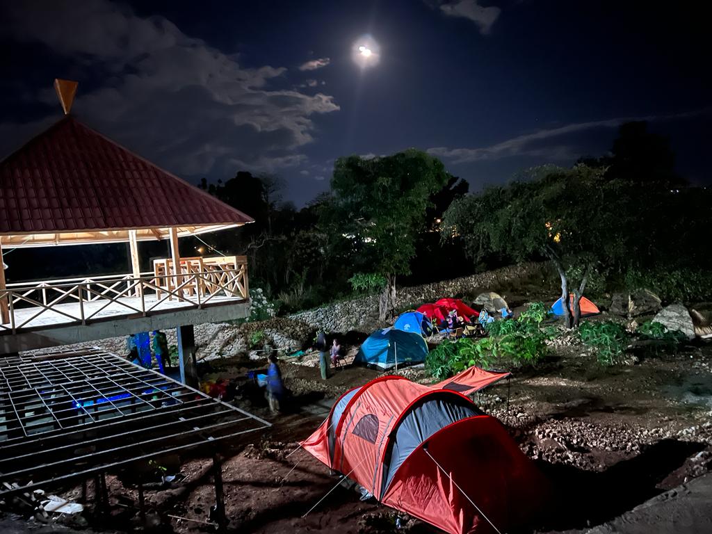 Keseruan Camping di Kebun ala Sabeum Dojang ATC Kupang Keseruan Camping di Kebun ala Sabeum Dojang ATC Kupang