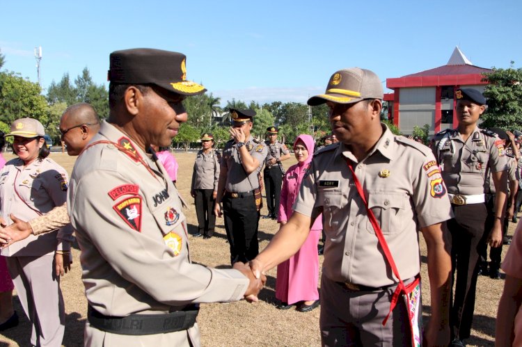 509 Anggota Polri dan ASN di Polda NTT Naik Pangkat 509 Anggota Polri dan ASN di Polda NTT Naik Pangkat