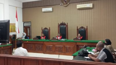 Mantan Bupati Sumtim Sebut Seluruh Pemegang Saham Setuju Pemberhentian Izhak Rihi dari Dirut Bank NTT