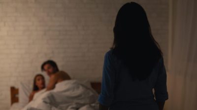 Oknum Polisi di NTT Digerebek Istrinya Sedang Sekamar dengan Wanita Lain