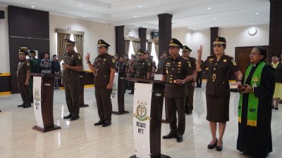 Langkah Baru 6 Pendekar Hukum di Lopo Sasando