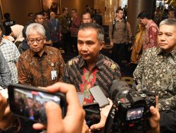 Bey Machmudin Lanjutkan Tugas sebagai Penjabat Gubernur Jawa Barat