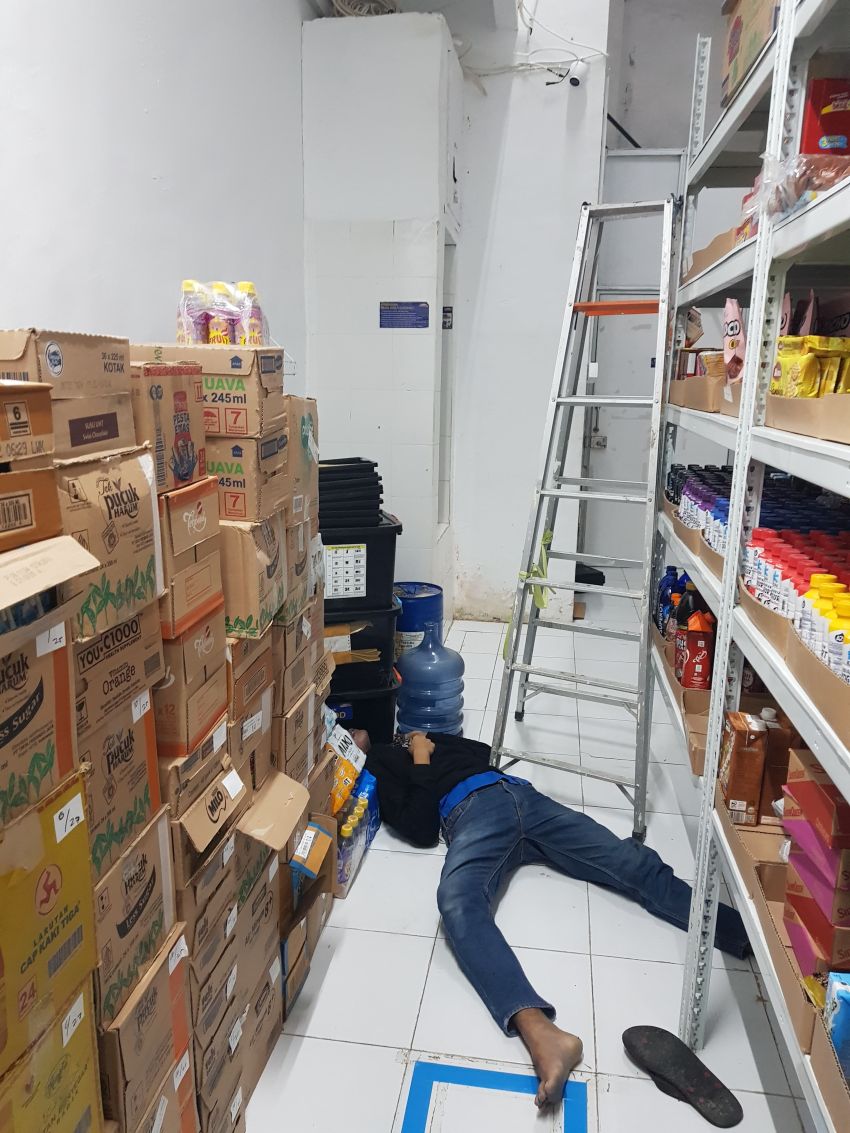 Polisi Ungkap Kronologi Kematian Tragis Karyawan Indomaret Penkase Polisi Ungkap Kronologi Kematian Tragis Karyawan Indomaret Penkase