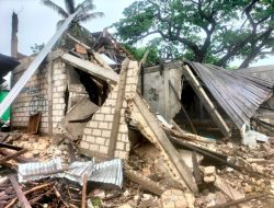 Puting Beliung Melanda Pasir Panjang – Kupang, 6 Rumah Warga Rusak Parah