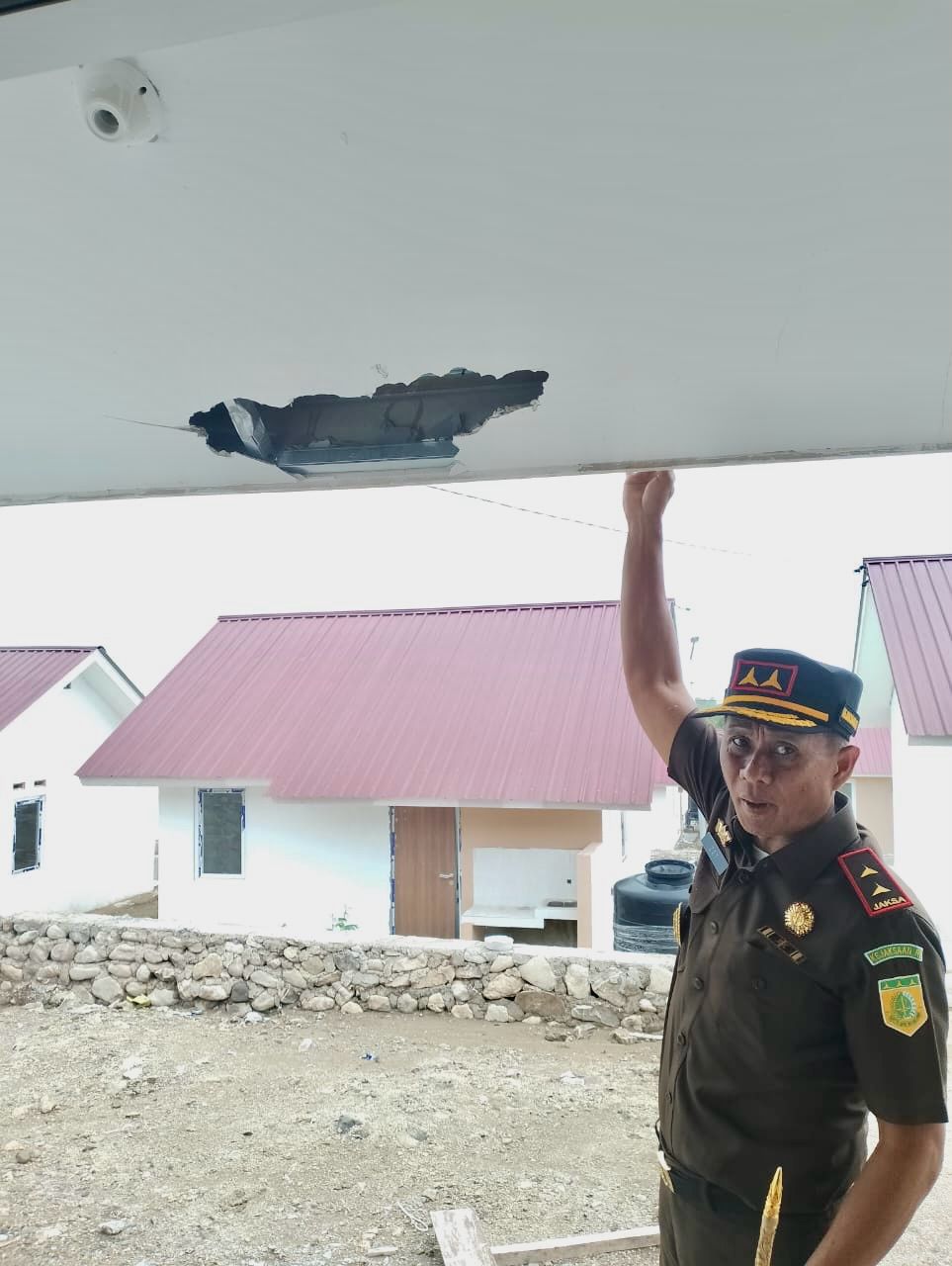 Kajati NTT Tinjau Proyek 2.100 Unit Rumah Pejuang Eks Timor-Timor, Temukan Indikasi Ketidaksesuaian Mutu