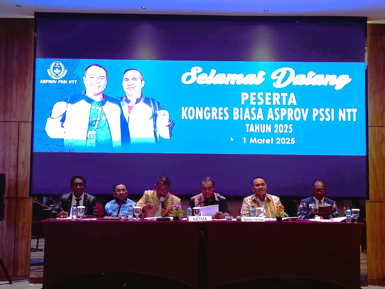 Kejutan di Kongres PSSI NTT, Chris Mboeik Tak Maju Lagi, Gubernur Melki Laka Lena Diusulkan jadi Ketua Kejutan di Kongres PSSI NTT, Chris Mboeik Tak Maju Lagi, Gubernur Melki Laka Lena Diusulkan jadi Ketua