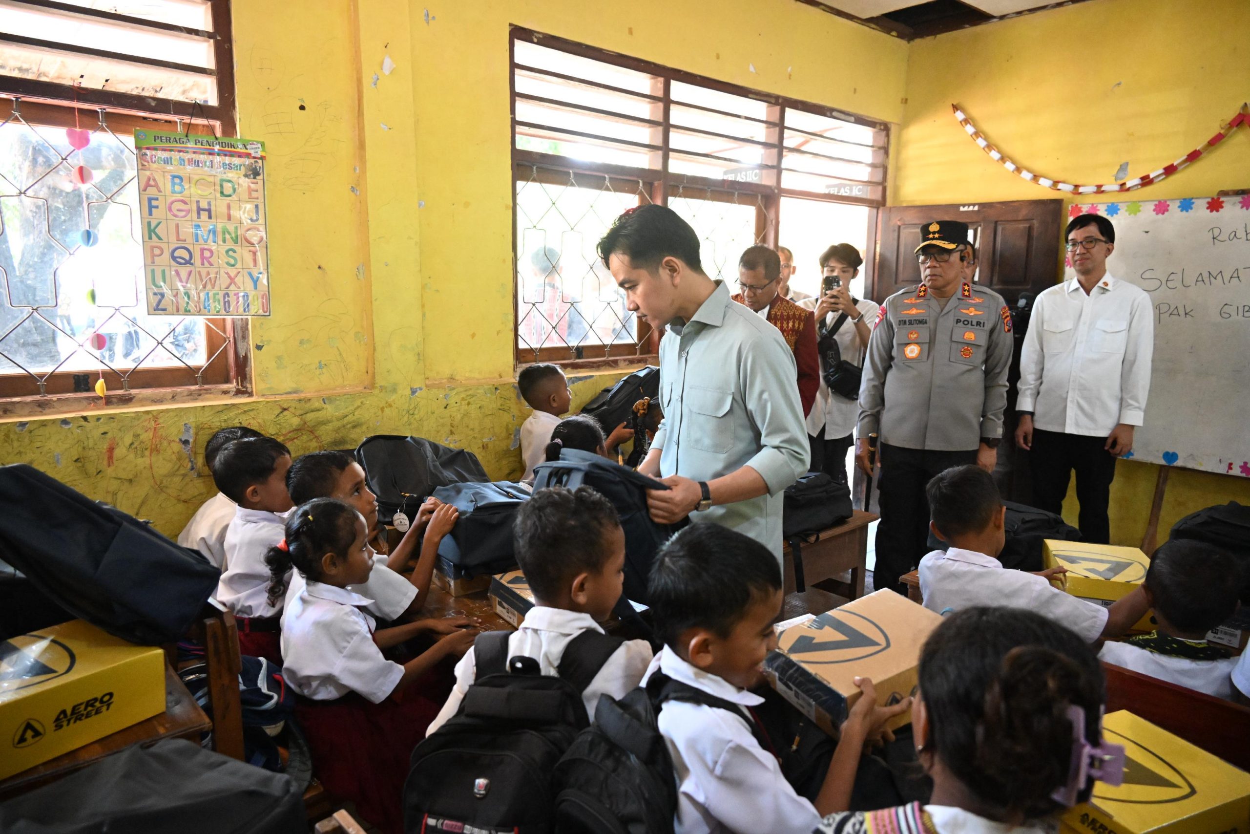 Wapres Gibran Kunjungi SD Inpres Kaniti di Kabupaten Kupang