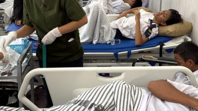 Puluhan Siswa SMPN 8 Kupang Diduga Keracunan Makanan Program MBG, Dilarikan ke Rumah Sakit