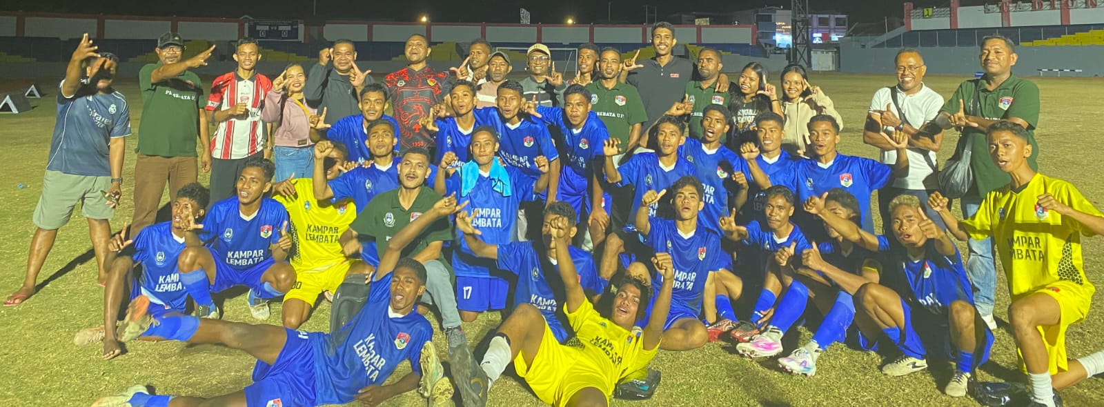 Derby Lamaholot Panaskan Malam di Stadion Oepoi, Persebata Lembata Bungkam Persap Alor 2-0, Melaju ke Babak 8 Besar