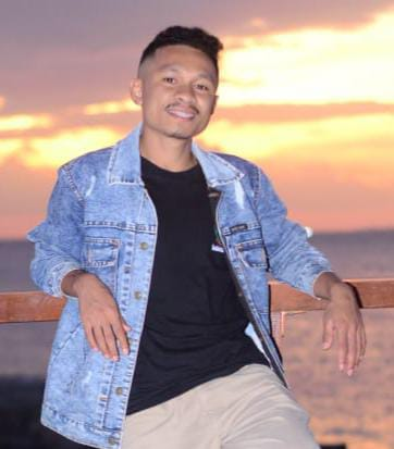 Deretan Puisi untuk Ayah, Karya Bernardus Badj