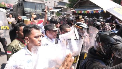 Temui Massa, Wagub NTT Turun Langsung Redam Konflik di Kalabahi