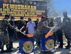 Bea Cukai Atambua dan Satgas Pamtas Musnahkan Barang Ilegal di Perbatasan Indonesia–Timor Leste