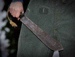 Suami di TTS Bacok Istri Sendiri, Tiga Jari Putus, Luka di Kepala dan Punggung, Polisi Ungkap Modus