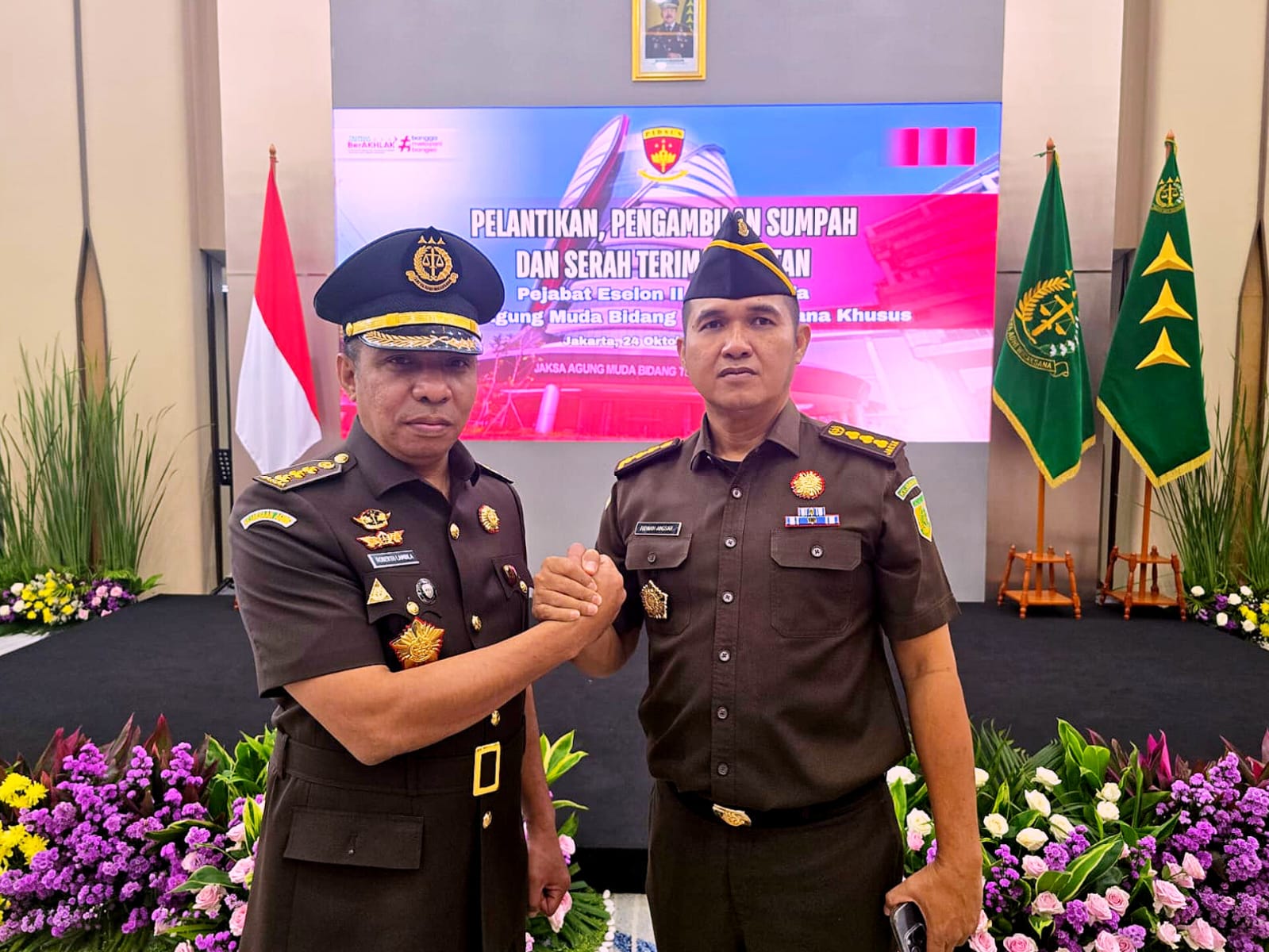 Roberth Lambila dan Ridwan Angsar, Duo Jaksa NTT Kini Jadi Motor Baru JAM Pidsus Kejagung RI Roberth Lambila dan Ridwan Angsar, Duo Jaksa NTT Kini Jadi Motor Baru JAM Pidsus Kejagung RI